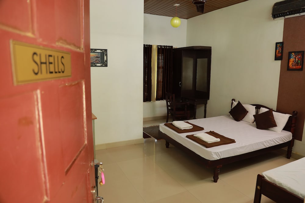 Baywatch Beach Resort 13/45