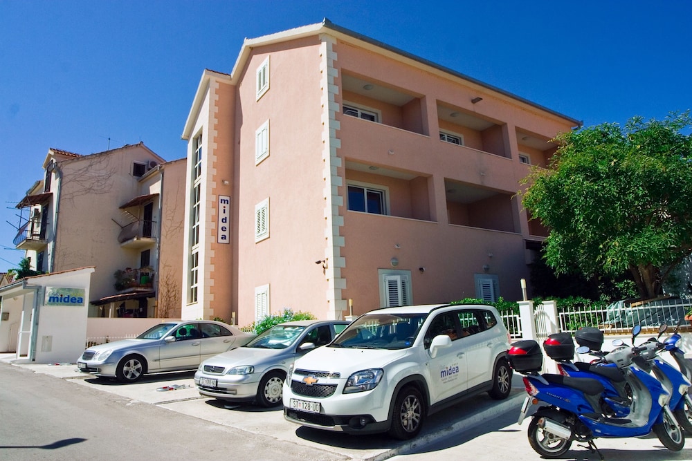 Villa Midea 34/50
