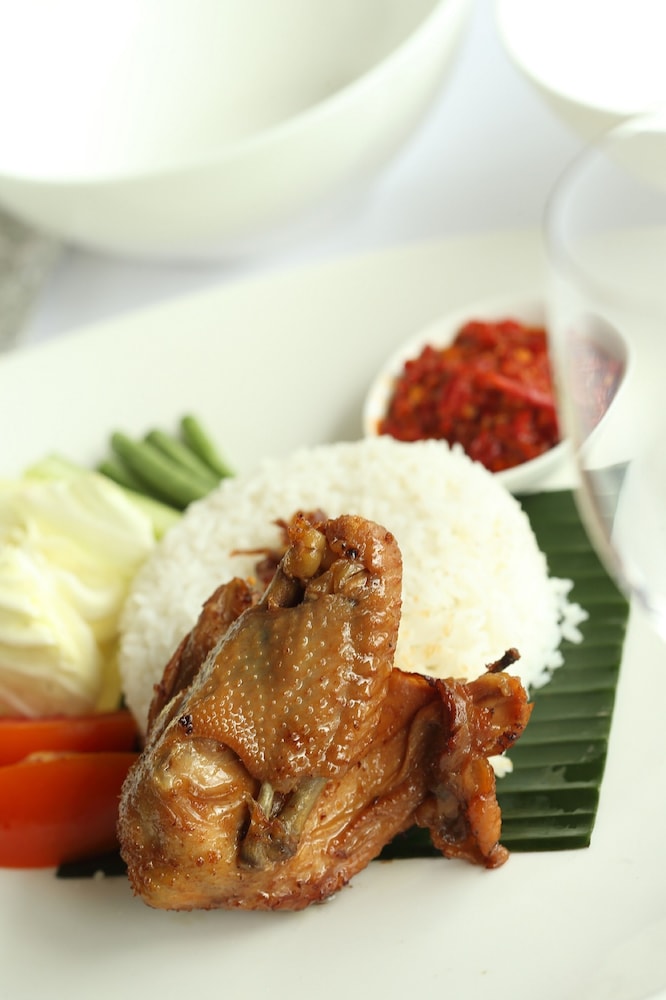Santika Premiere Bintaro 37/78