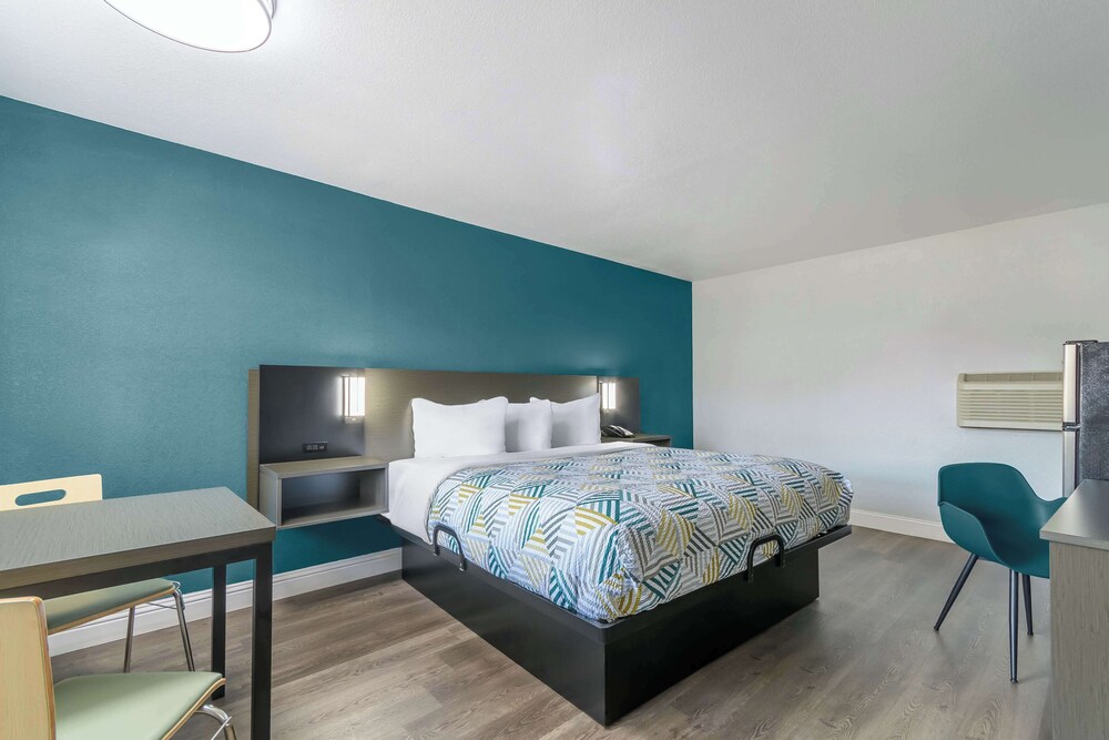 Studio6 Suites Madera, CA - Yosemite 30/51