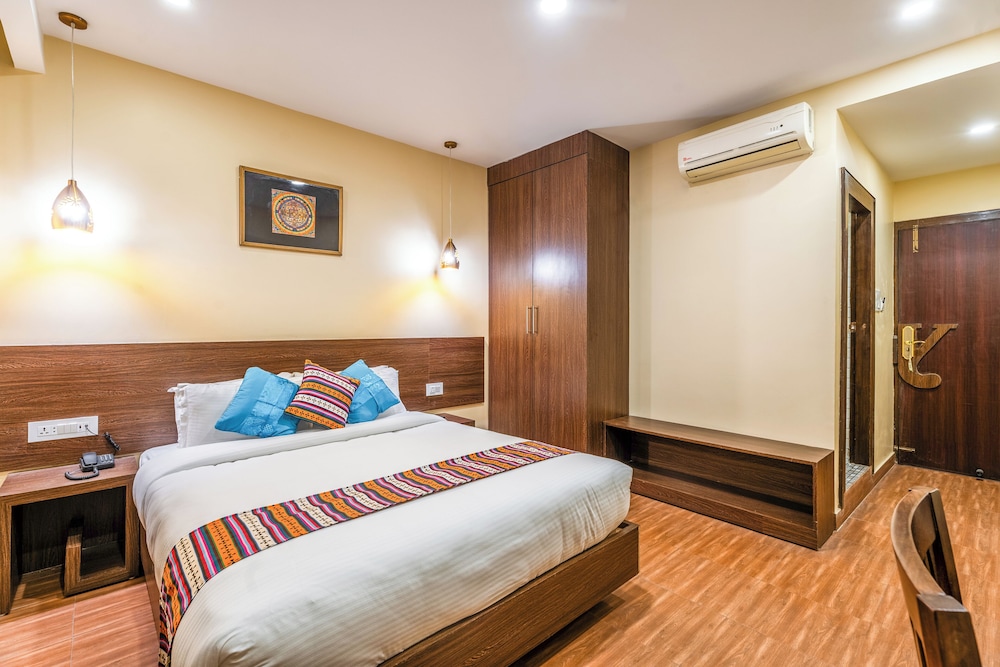 1 Bedroom, Deluxe, Double Bed, City View
