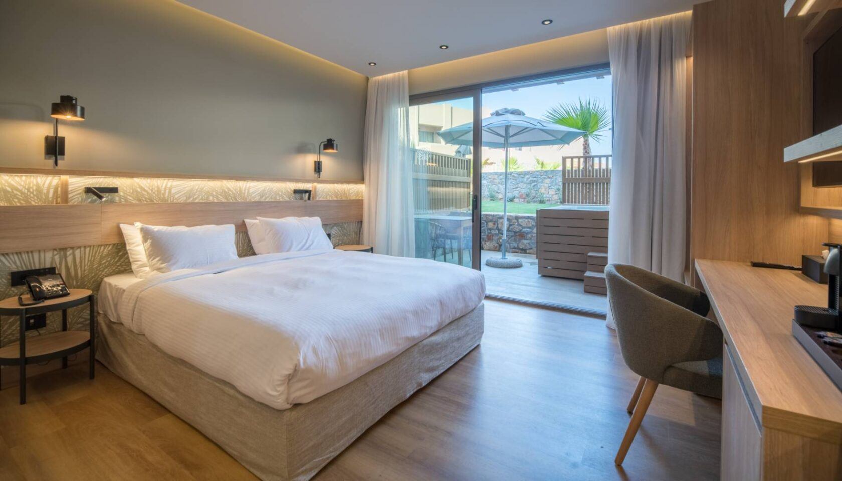 Classic, Double Bed, Garden View, Outdoor Jetted Tub
