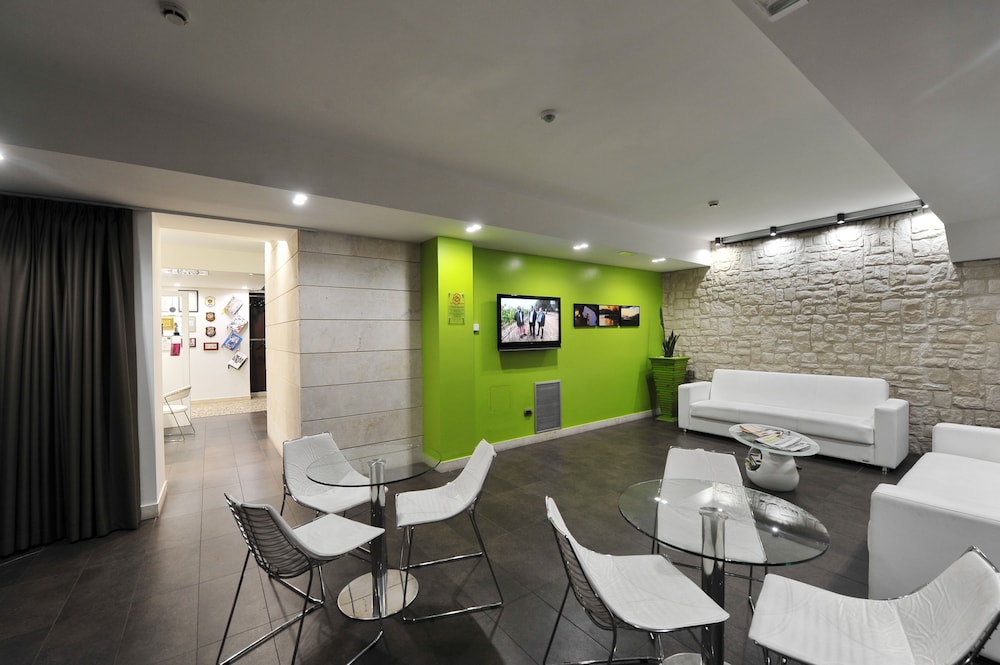 Hotel Testani 43/50