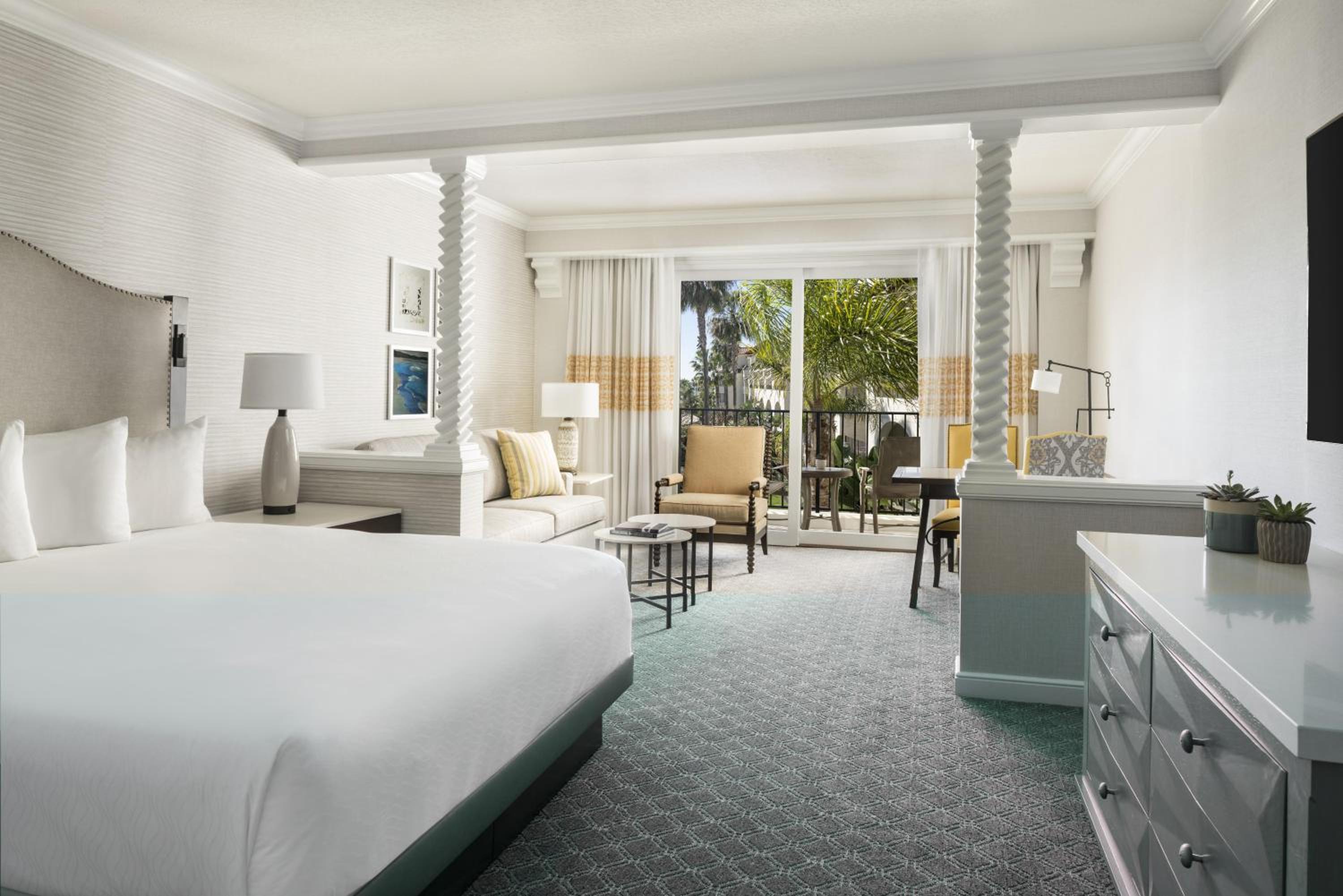 Room, King Bed, Resort View