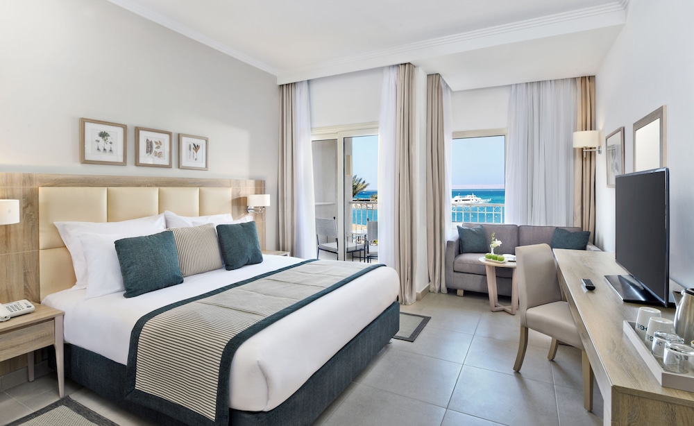 JAZ Elite Casa Del Mar Beach 4/48