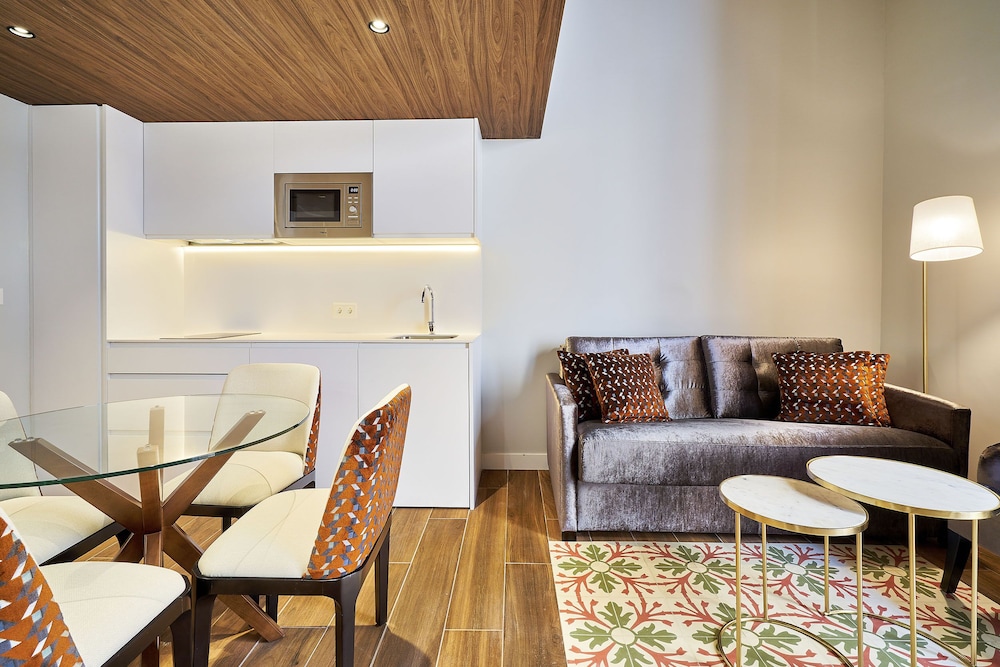 Tandem Torres de Cadiz Suites 34/50