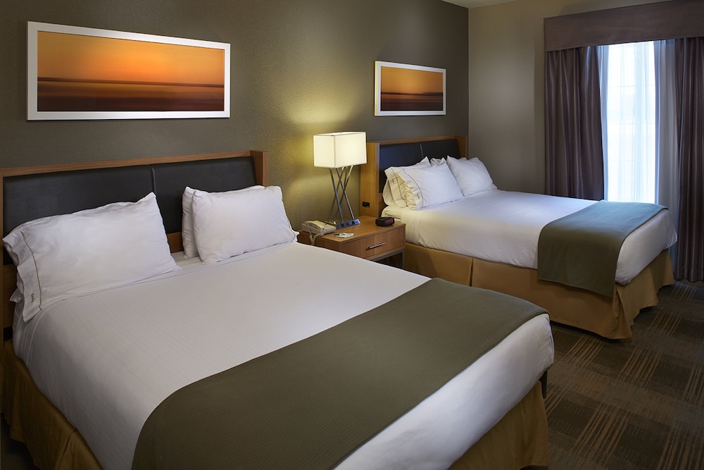Holiday Inn Express Hotel Suites Orangeburg 19/61