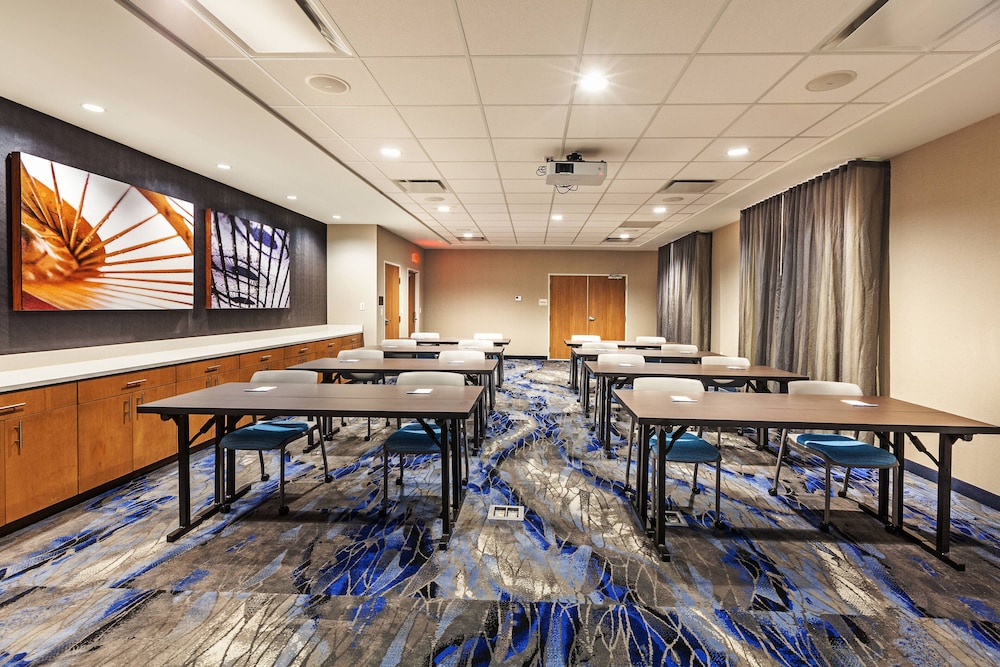Fairfield Inn & Suites By Marriott Tulsa Catoosa 39/40