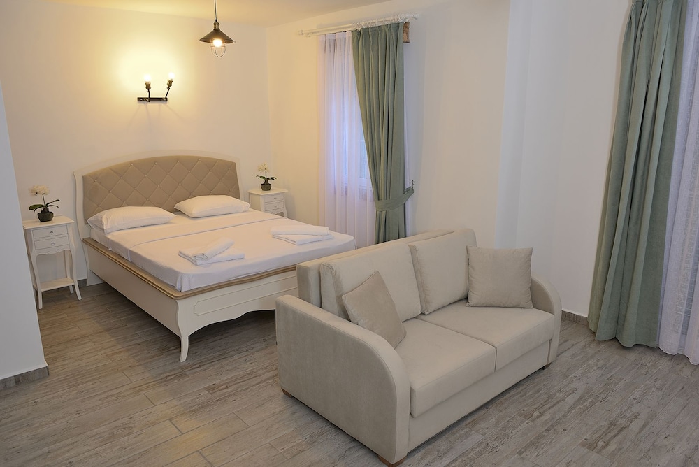 Brothers Cesme Boutique Hotel 22/33