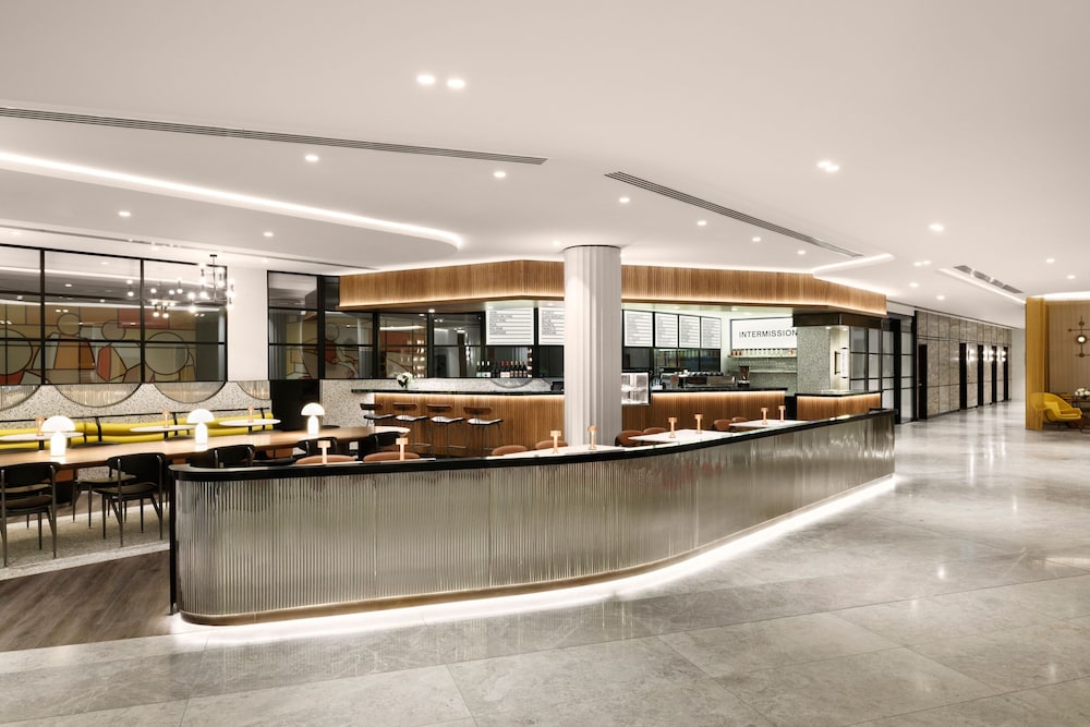 Le Meridien Melbourne 3/50