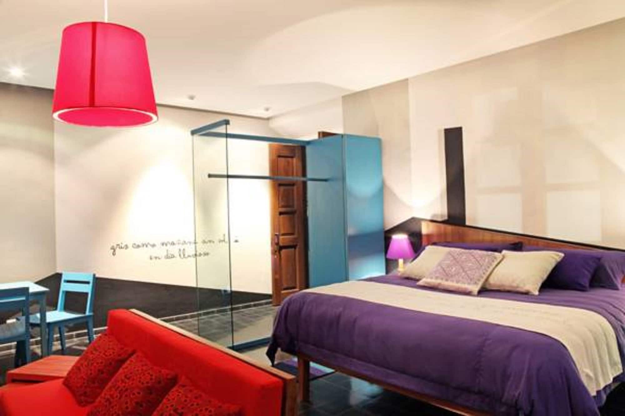MASTER, SUITE