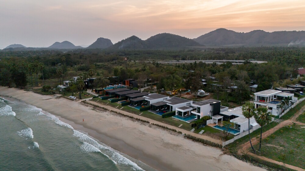 Sunshine Paradise Resort 53/65
