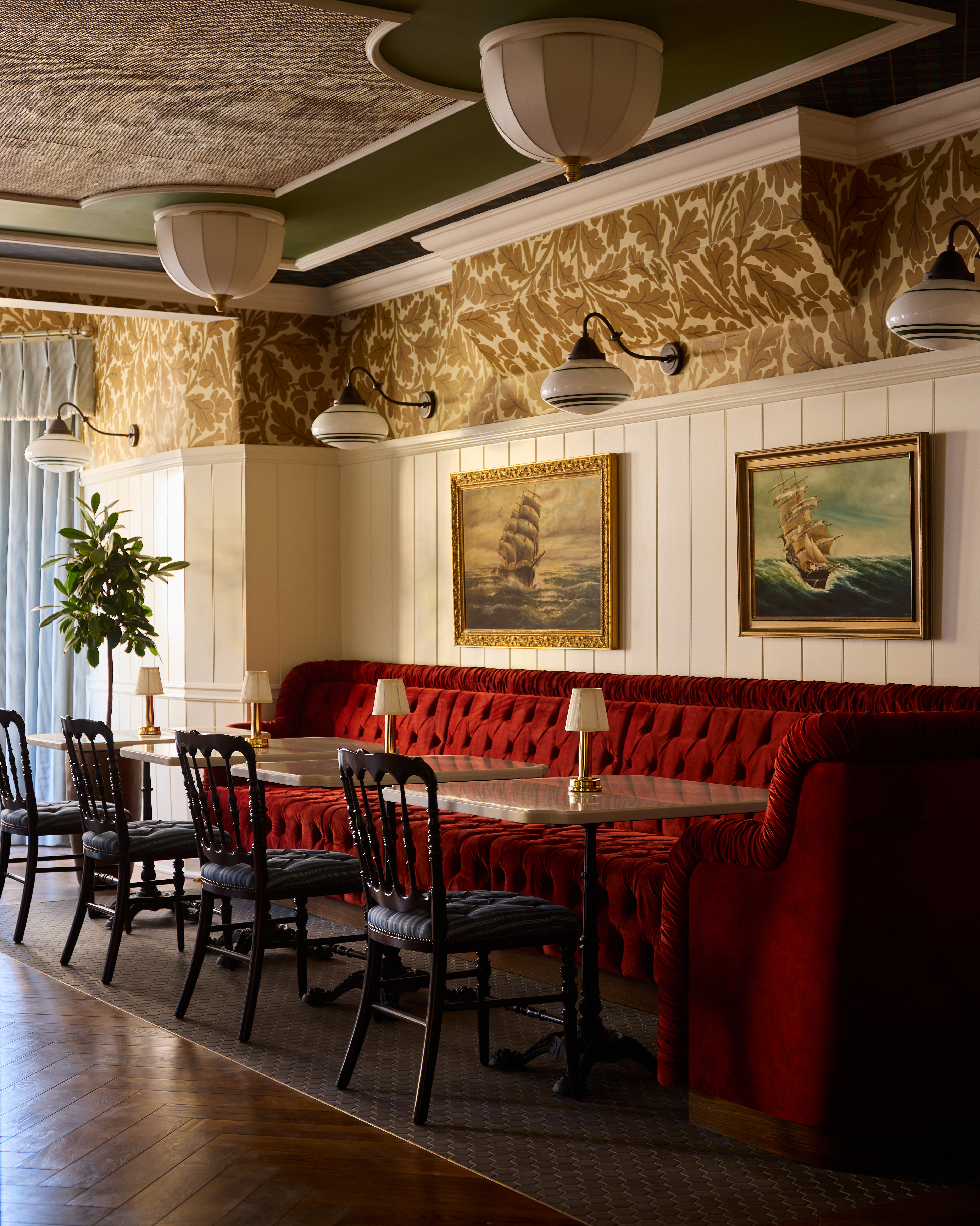 Portrush Adelphi 40/58