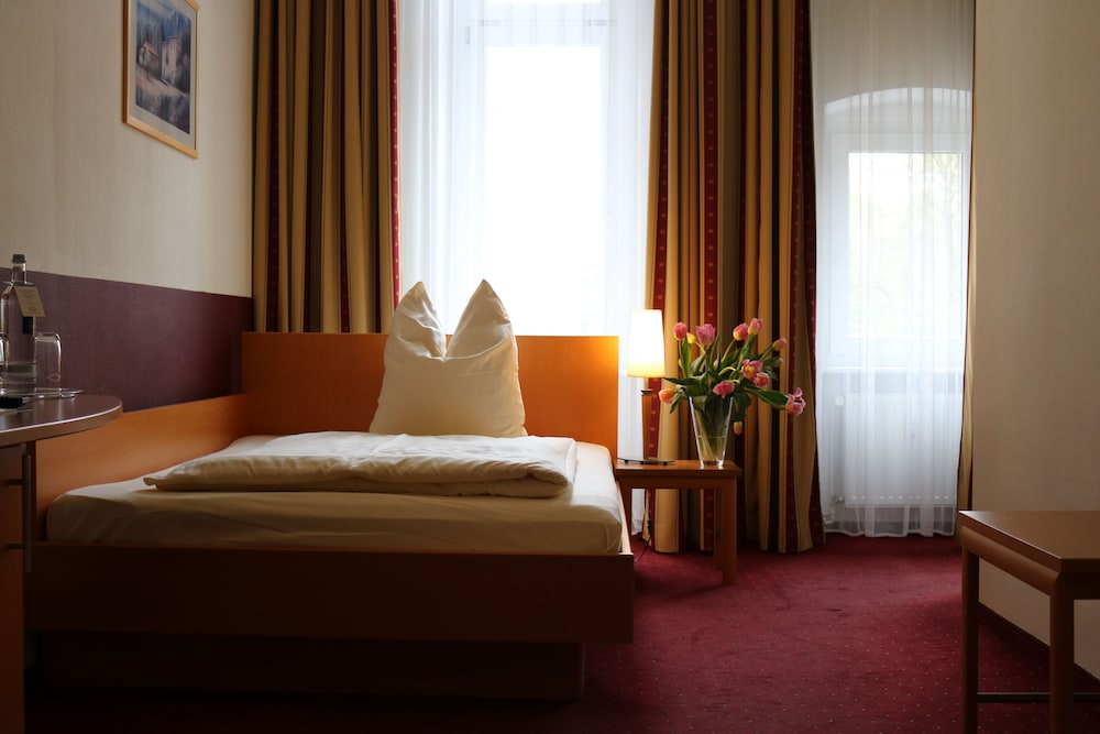 Air In Berlin Hotel 39/79