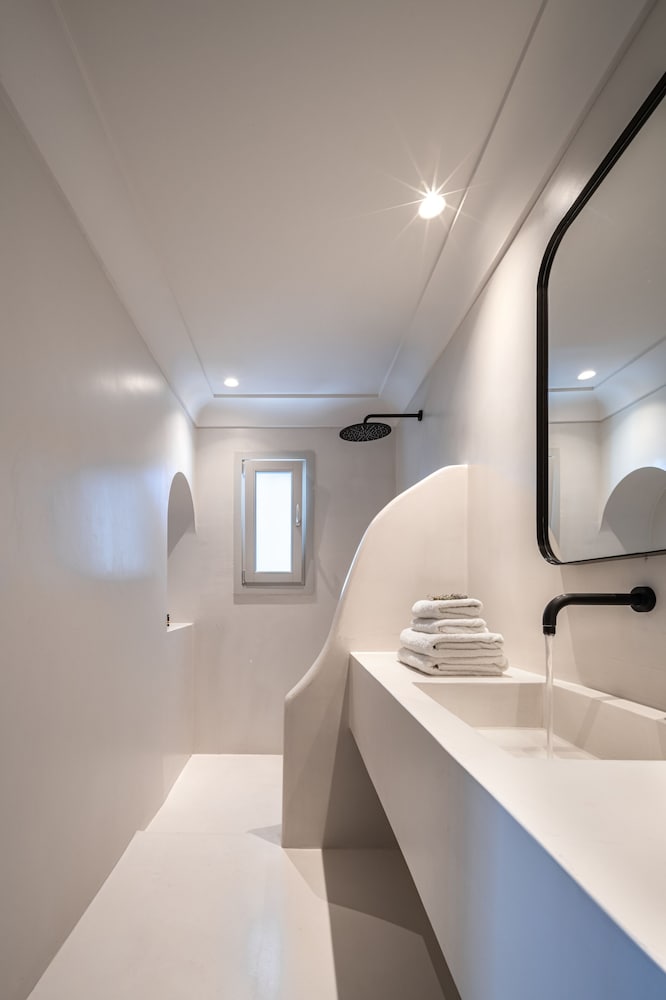 Akra Suites & Spa 47/50