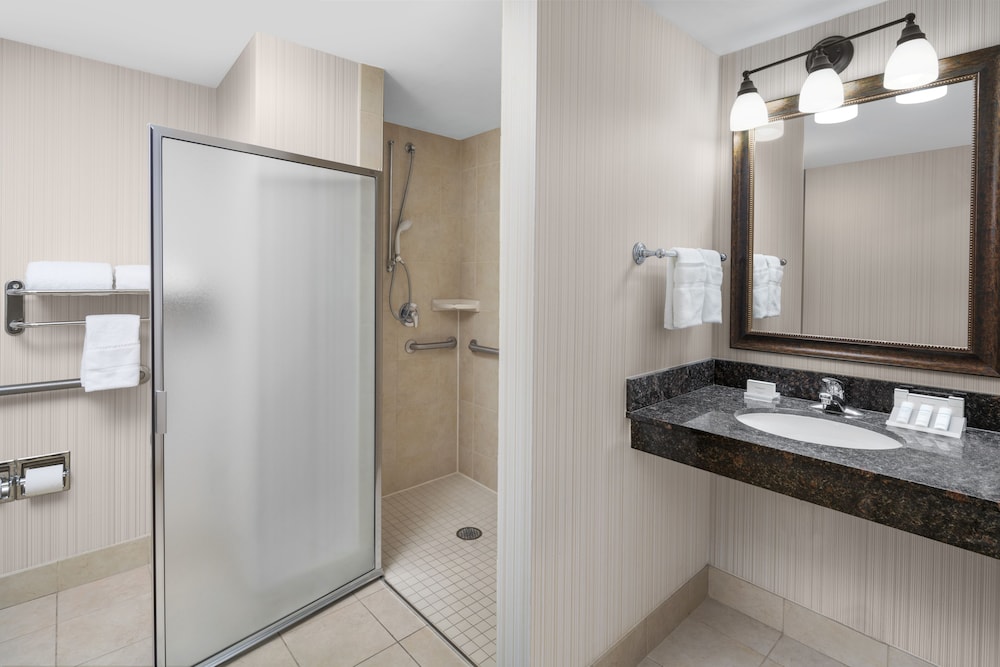 Hilton Garden Inn Denver Highlands Ranch 12/52