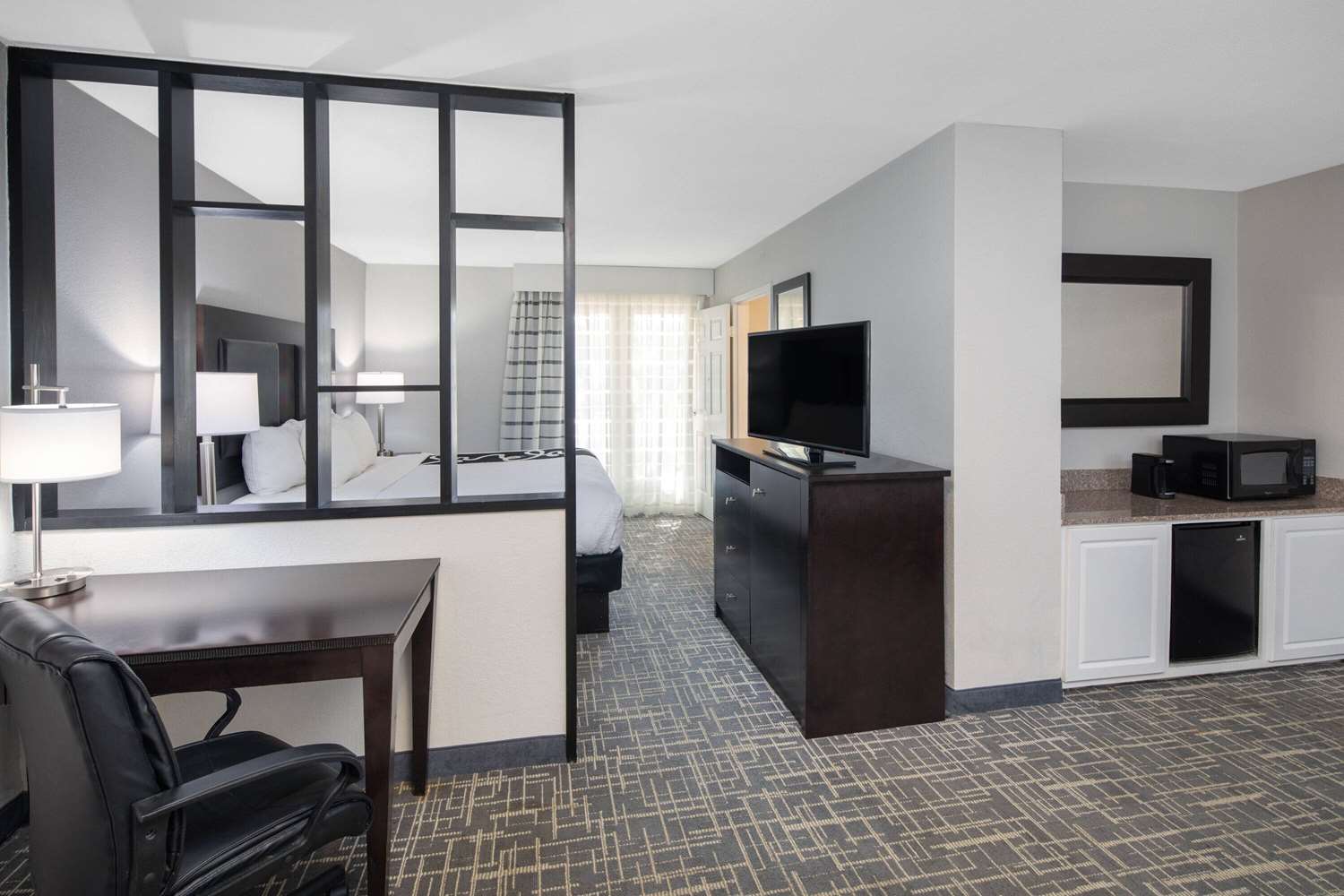 La Quinta Inn & Suites by Wyndham Atlanta Airport South 40/47