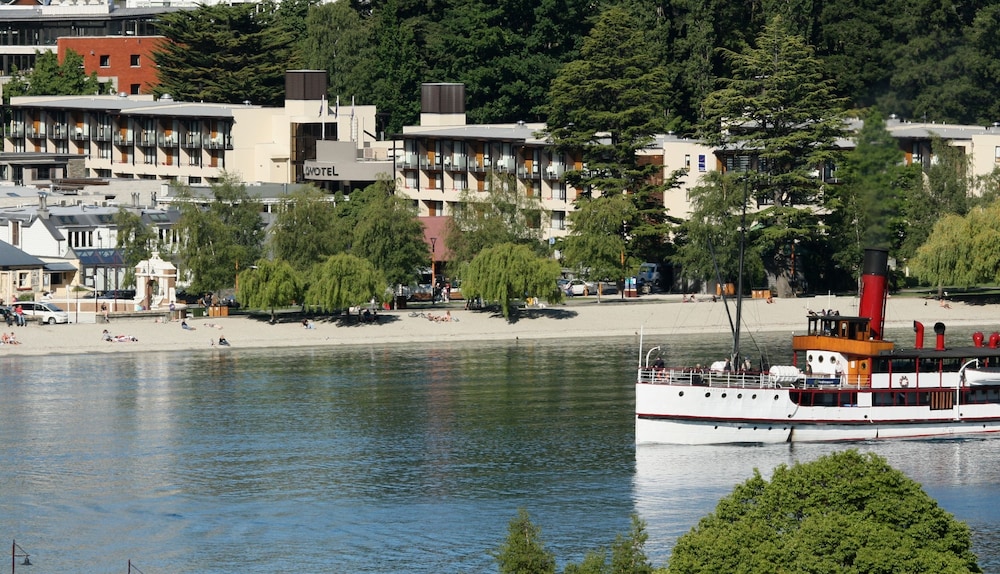 NOVOTEL QUEENSTOWN LAKESIDE 45/50
