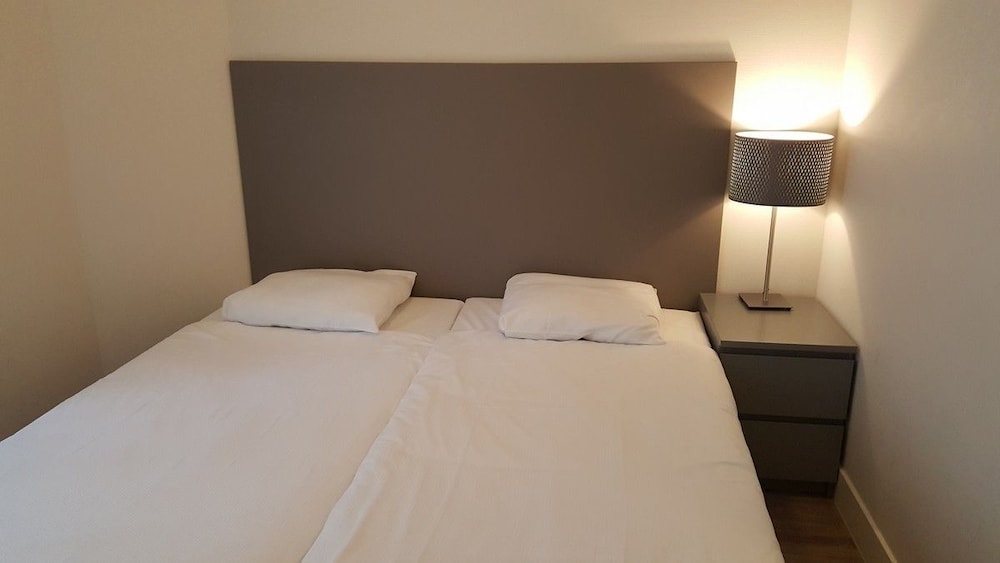 Hotel Corner House 32/55