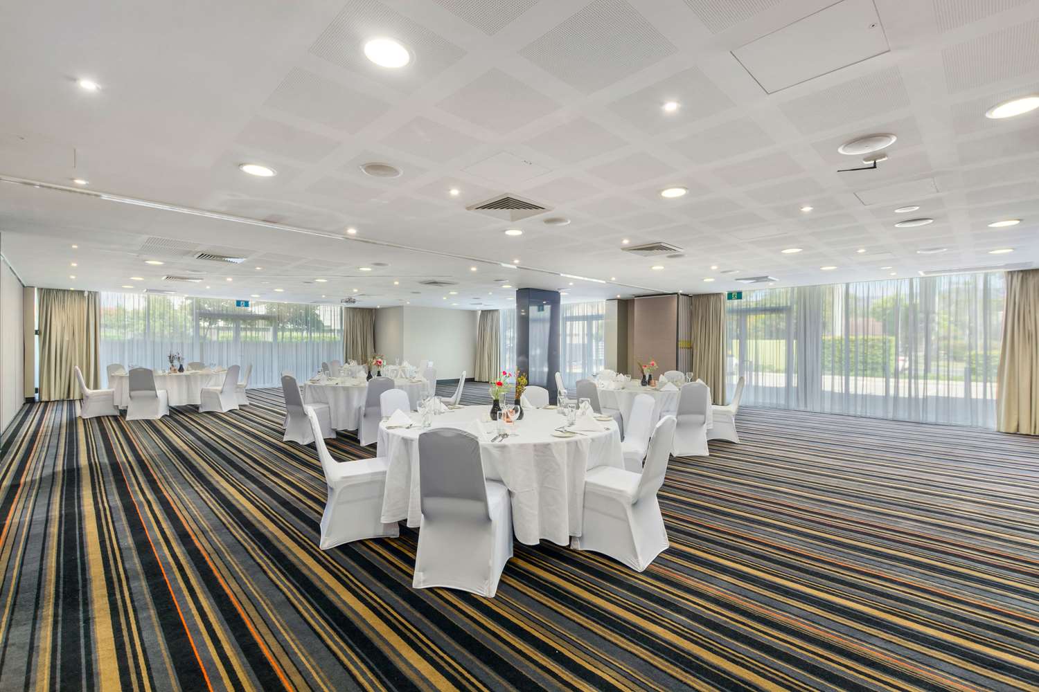 Quality Suites Pioneer Sands 6/8