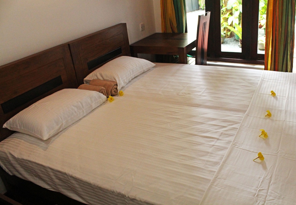 5 Bedrooms, Classic, House, 9 Beds, Garden View, Smoking, Mias Villa 3/9