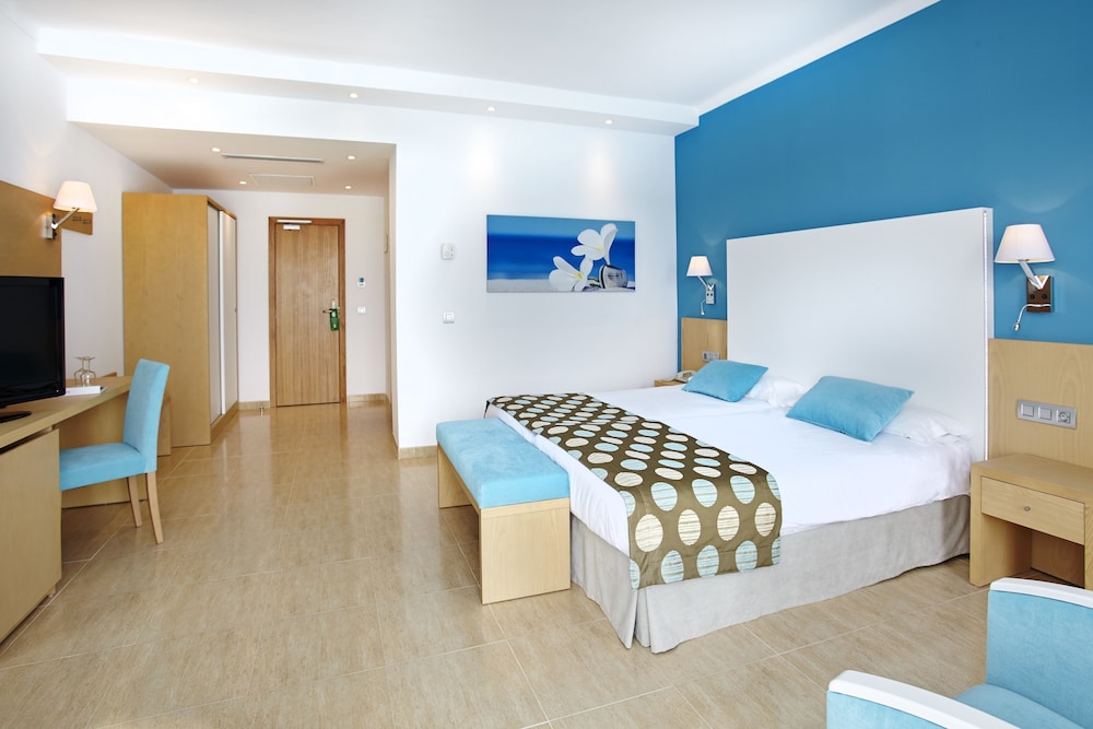 Universal Hotel Marques 20/75