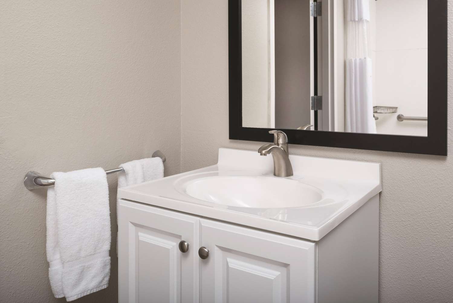 La Quinta Inn & Suites by Wyndham Fairfield - Napa Valley 35/37