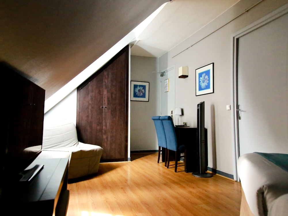Avalon Hotel Paris Gare Du Nord 38/71
