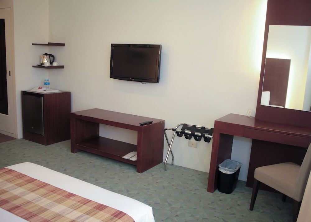 Casablanca Suites Near Airport 34/59