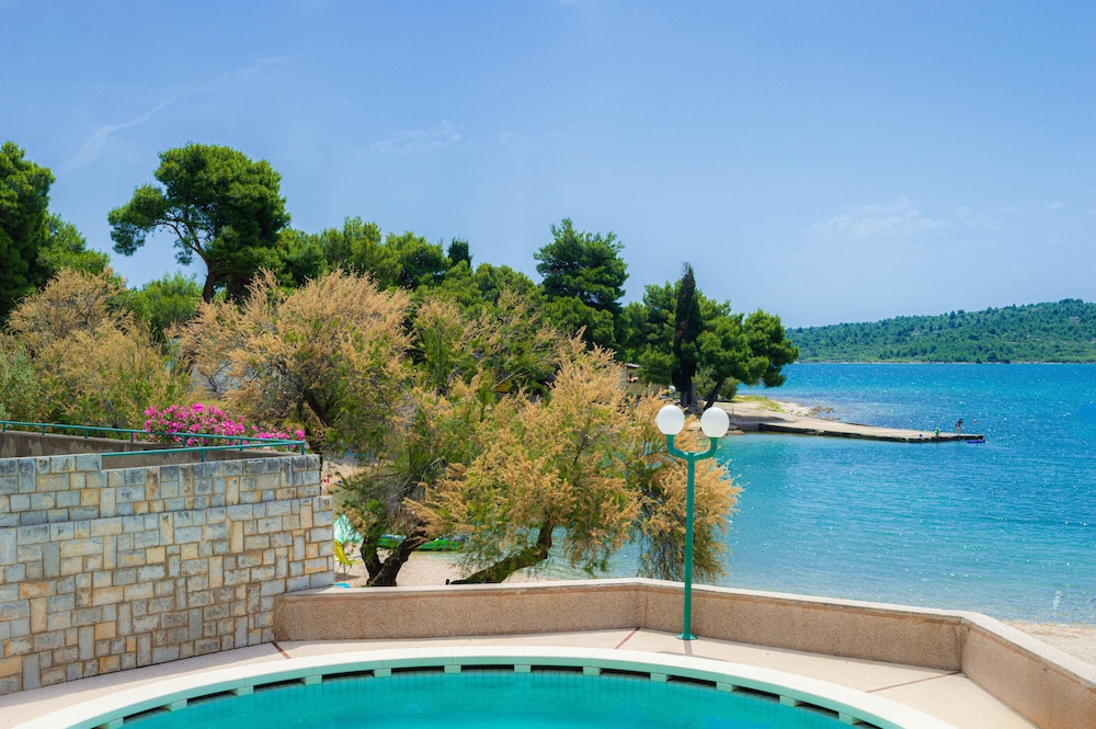 Hotel Miran Pirovac 46/55