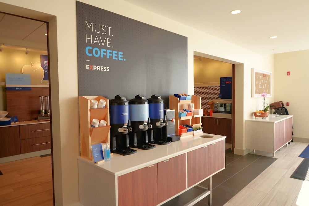 Holiday Inn Express and Suites Onalaska - La Crosse Area 59/71