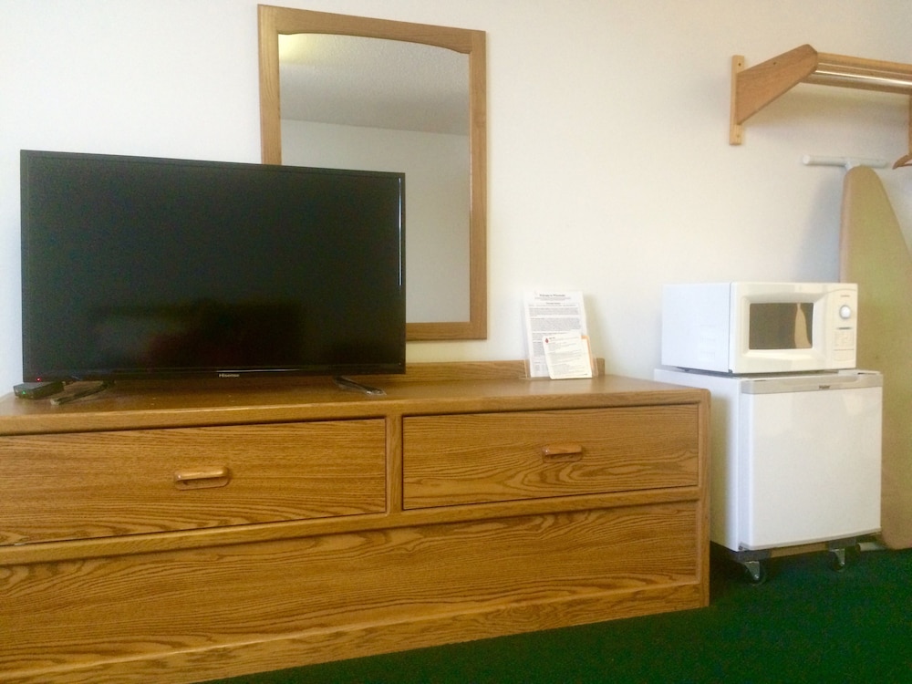 AmeriVu Inn and Suites-Stanley 7/47