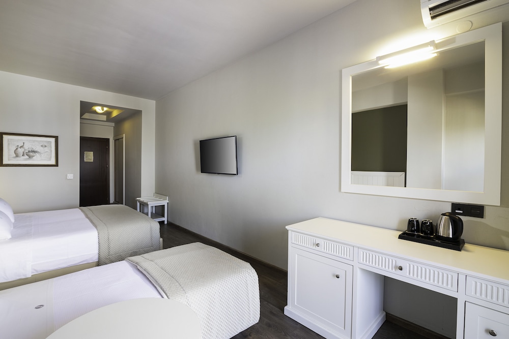 Heaven Hotel 27/54