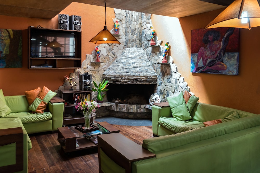 La Casa Del Arupo 43/66