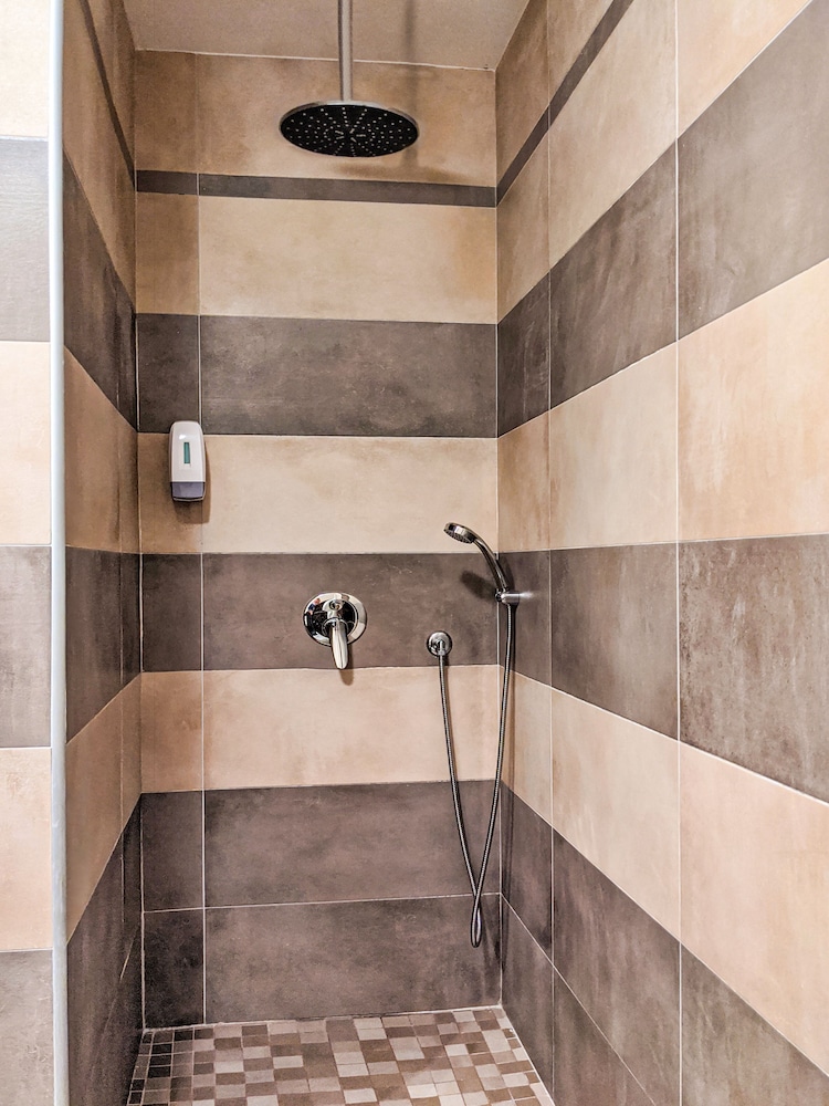Isa Fiumicino Airport Residence 12/50