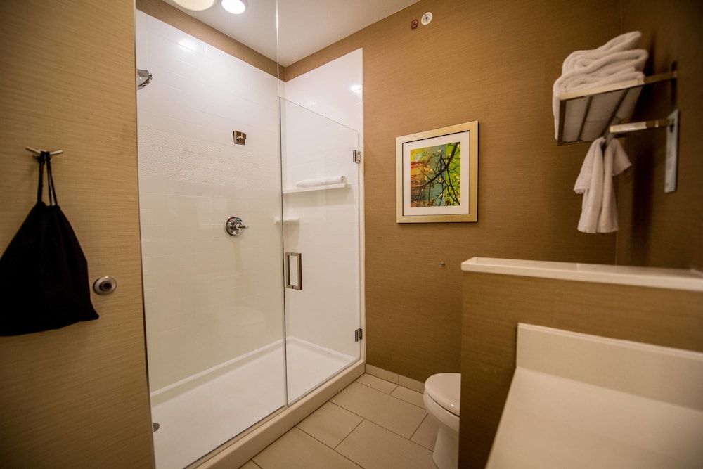 Fairfield Inn Suites Cambridge 18/42