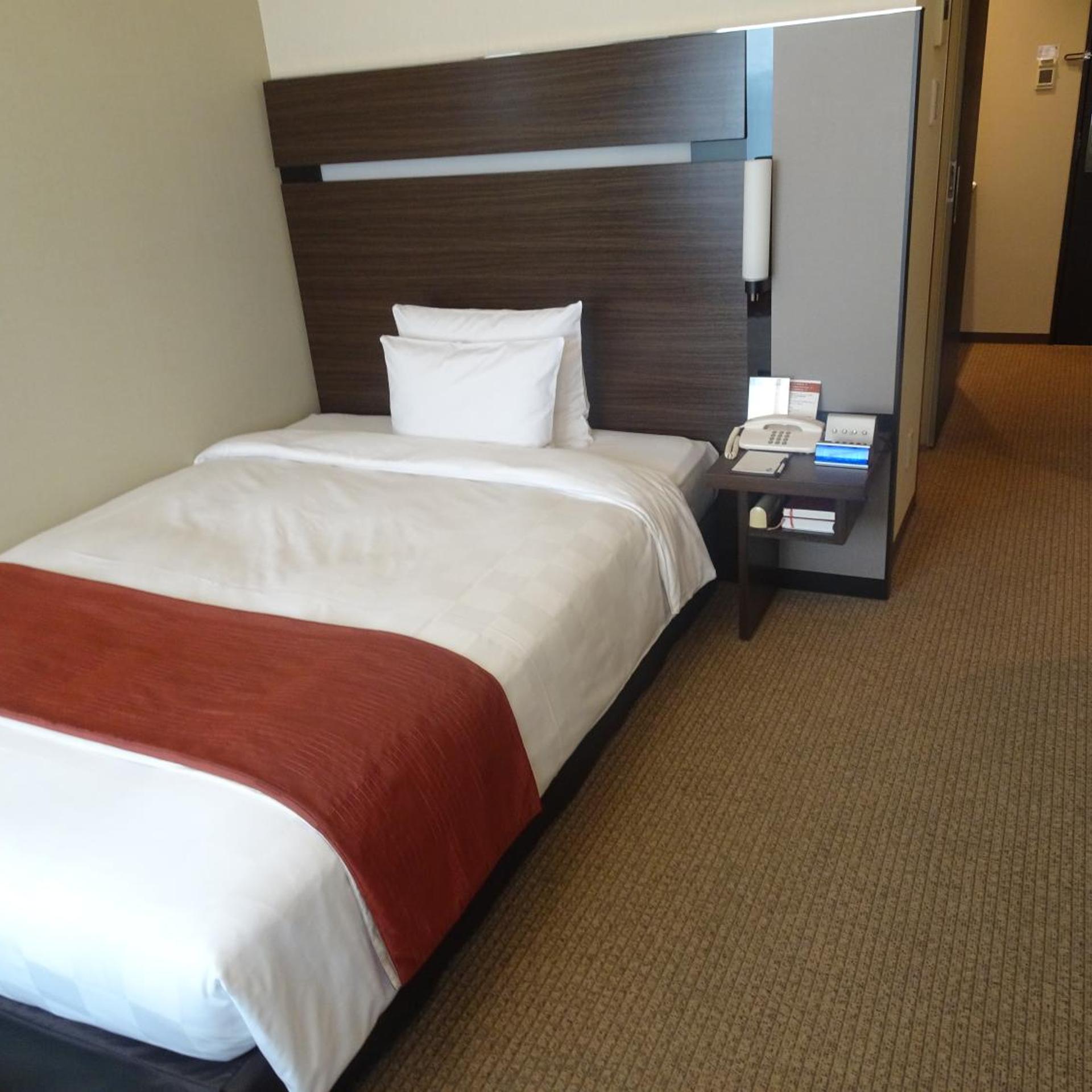 Semi Room, Single, Smoking