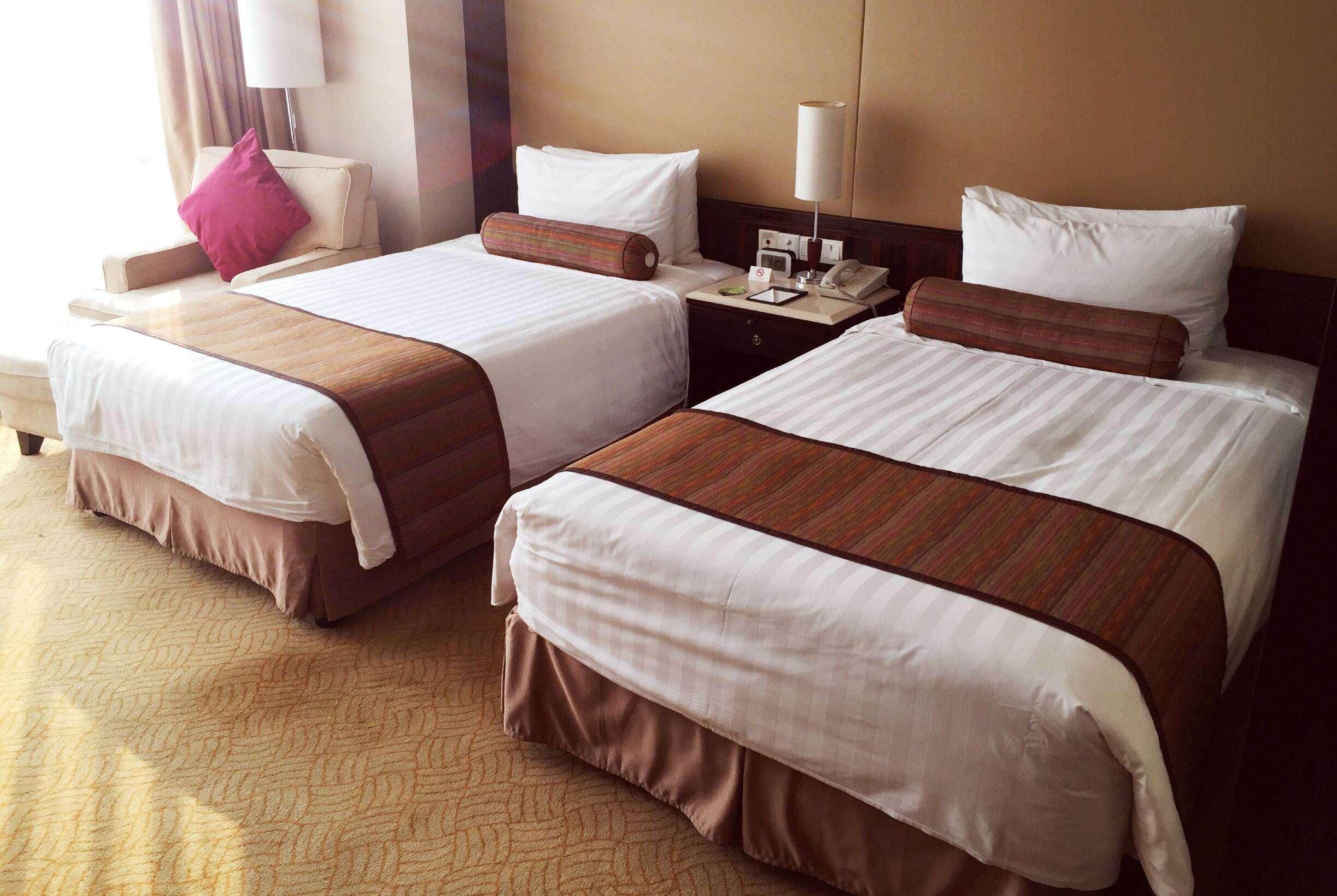 غرفة بسريرين منفصلين، Howard Johnson by Wyndham Huaihai Hotel Shanghai 2/2
