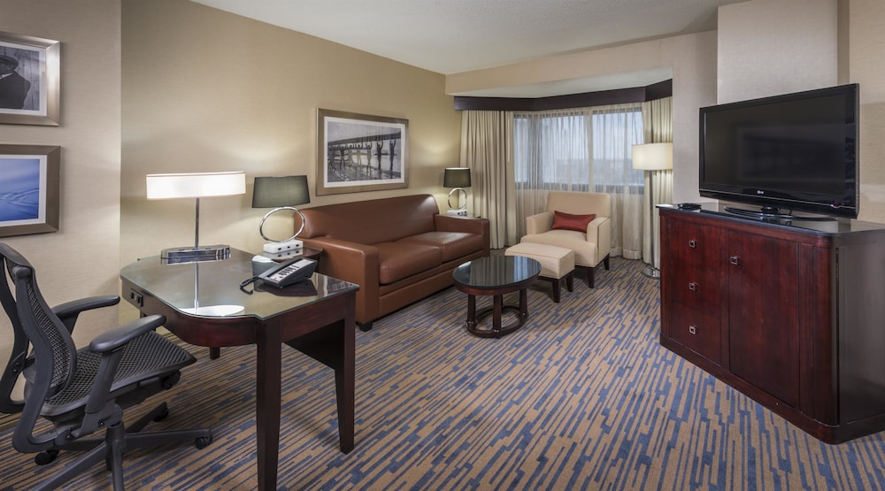 The Capital Suites Hotel 52/60