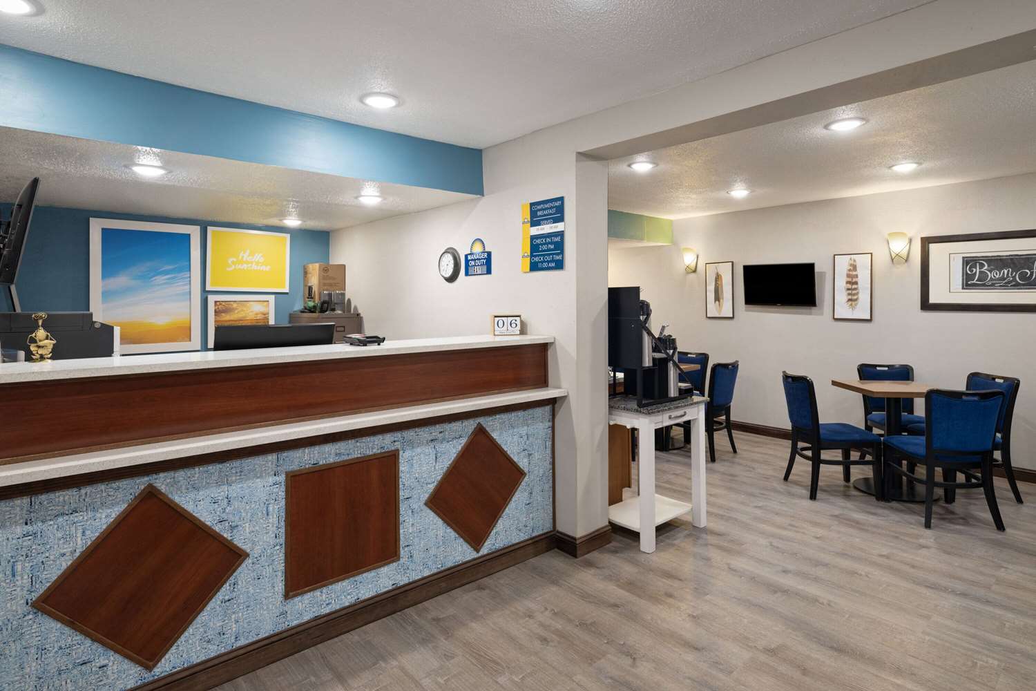 Days Inn and Suites By Wyndham Kokomo 4/17