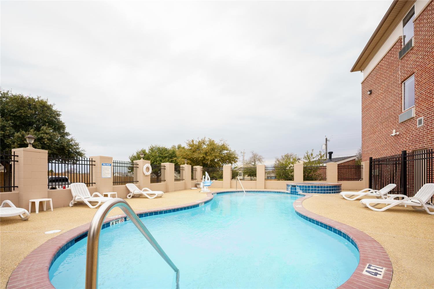 Comfort Suites University Drive, College Station, TX 39/41