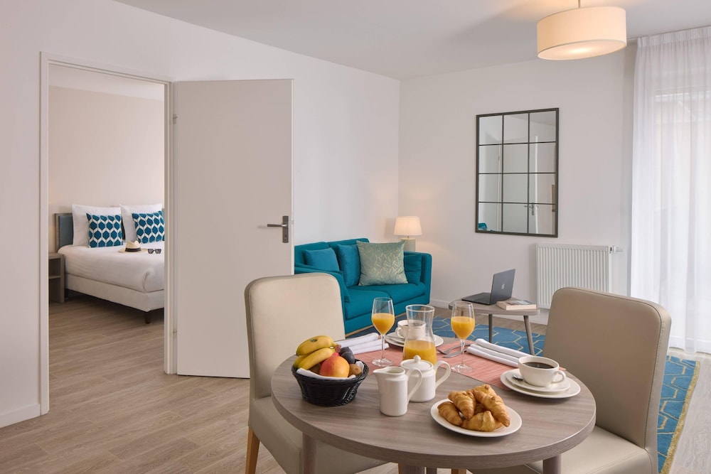 Quality Aparthotel Morangis Orly 17/23