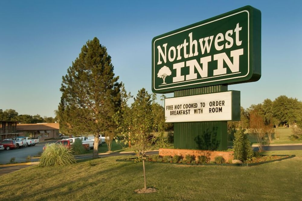 Northwest Inn 1/38