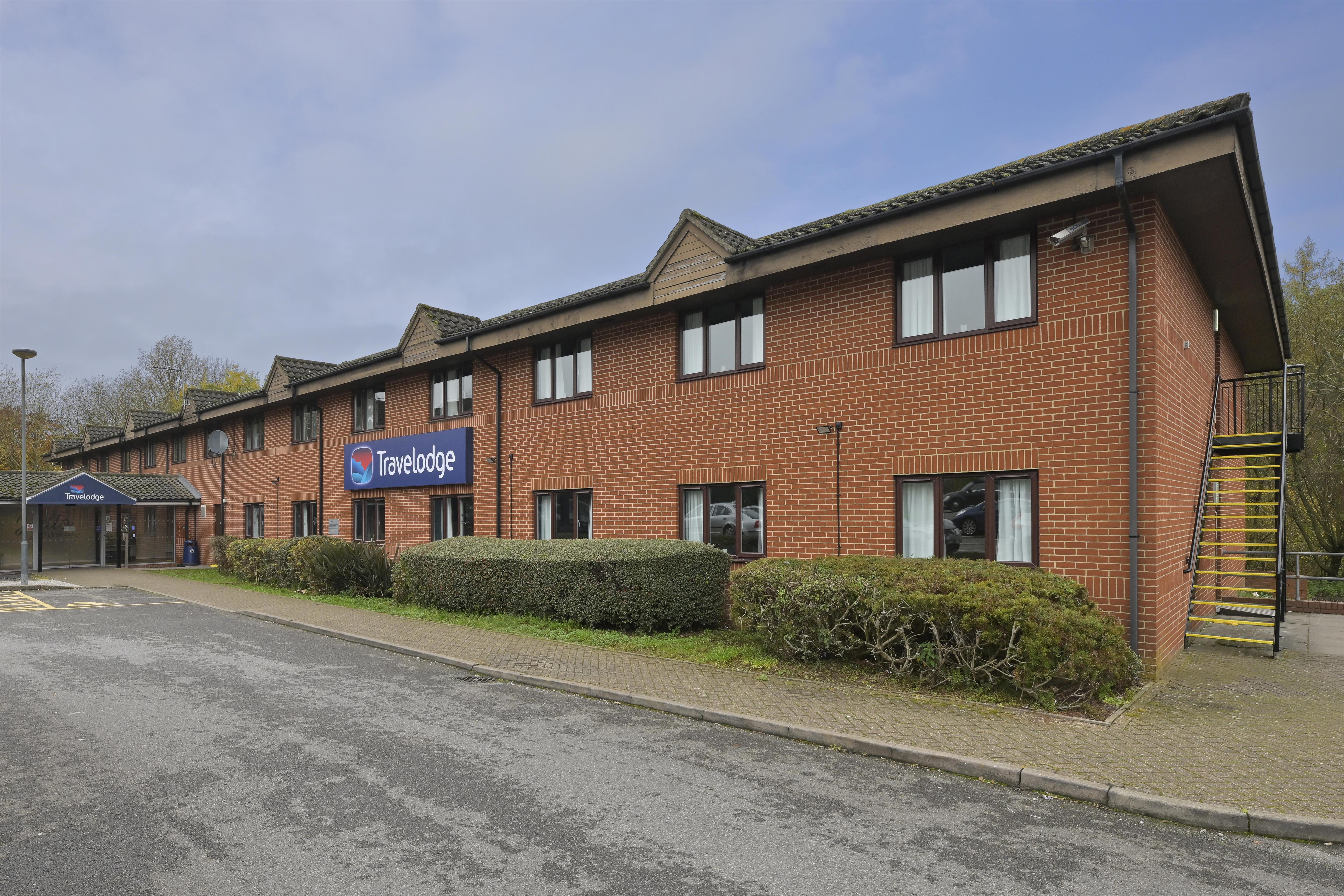 Travelodge Newbury Tot Hill 4/27