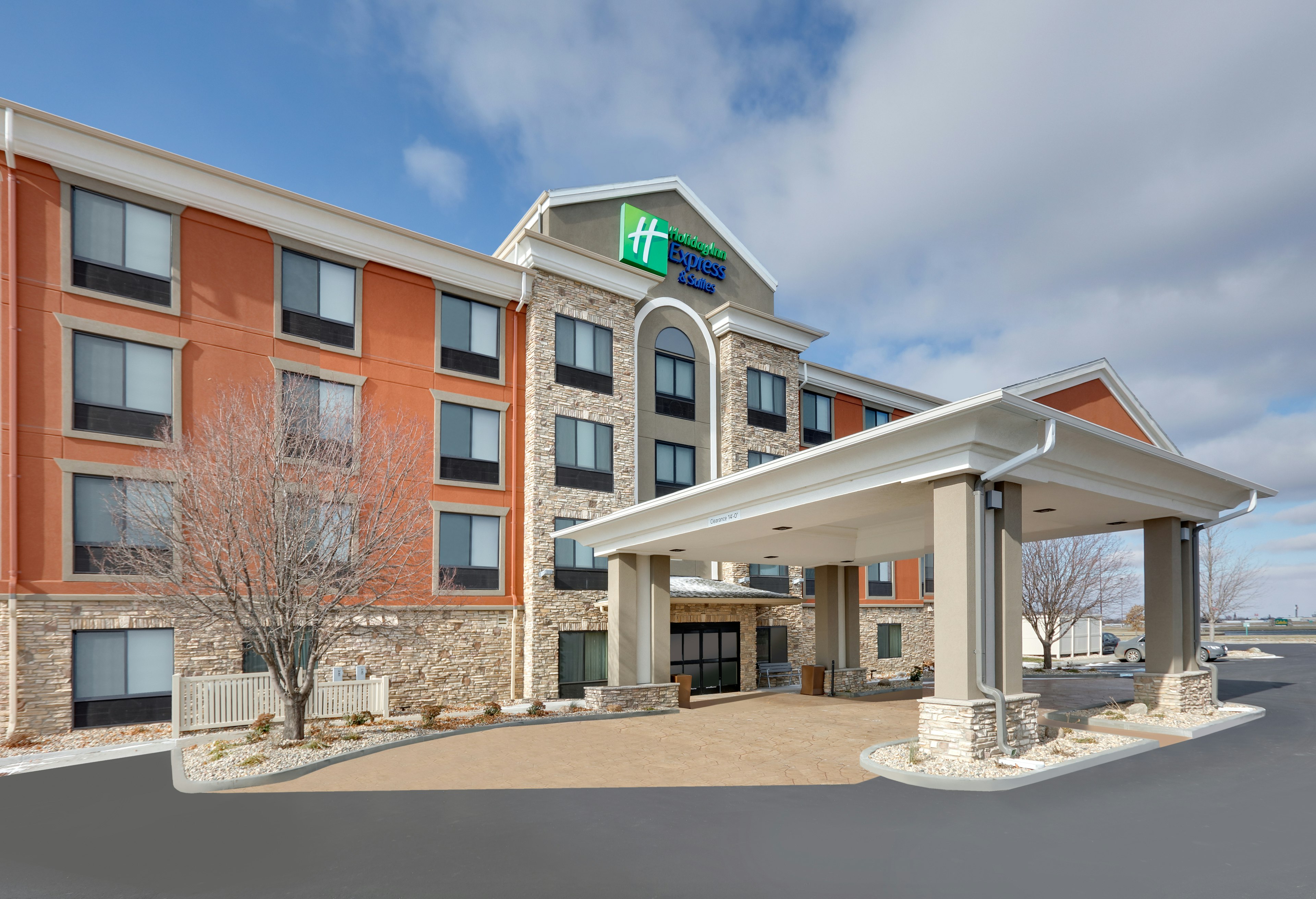 Holiday Inn Express Hotel And Suites Mitchell 6/67
