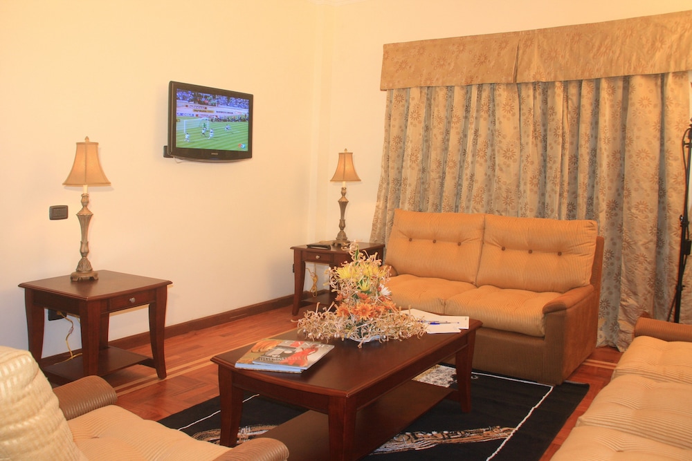 HOLIDAY INN ACCRA AIRPORT 36/60