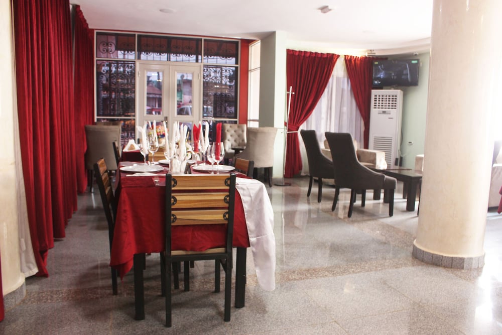 Safyad Hotel 29/40