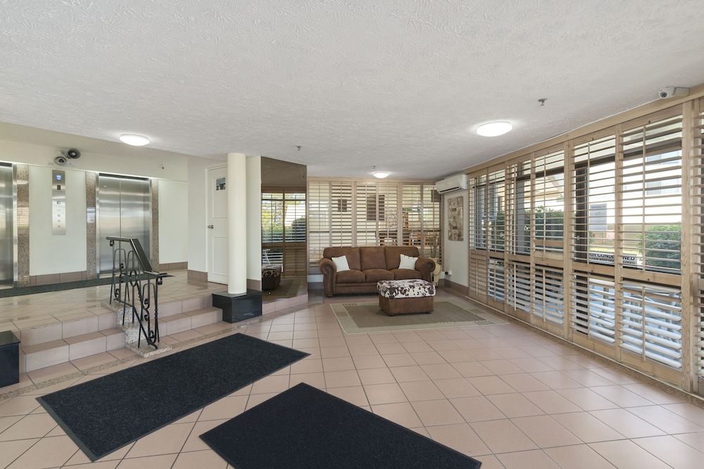 Burleigh Esplanade Apartments 53/73