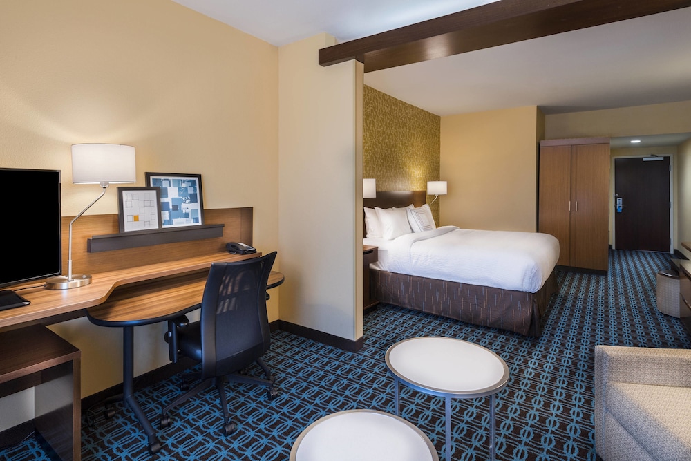 Fairfield Inn Suites Dallas Waxahachie 11/34