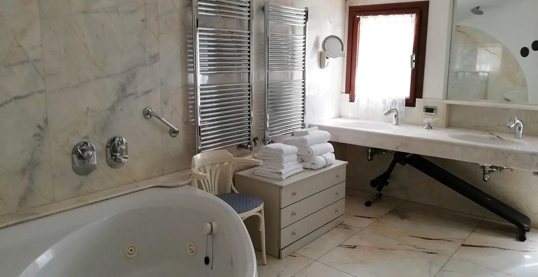 2 Bedrooms, Apartment, 2 Bathrooms
